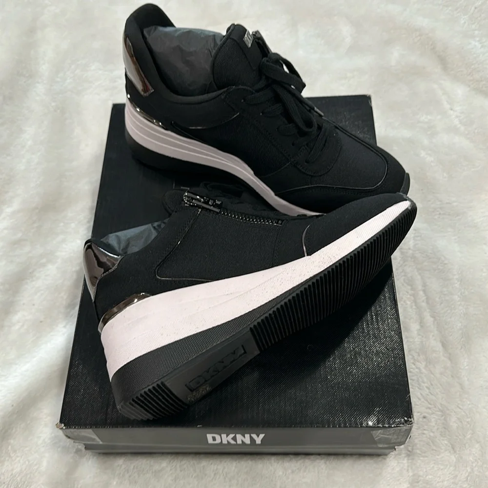 DKNY KADEN - Lace Up Wedg size 8 - Picture 2 of 8